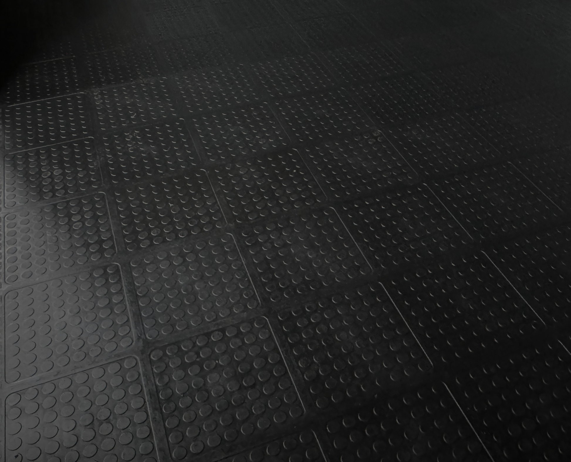 Installed Interlocking PVC Flooring Tiles